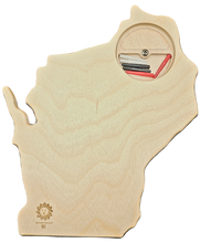 Load image into Gallery viewer, Wisconsin state shaped Cribbage playing board. Back side